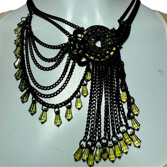 Plunder Jewelry - PLUNDER Art Nouveau Style Gorgeous Green and Antique Bronze Chain Necklace